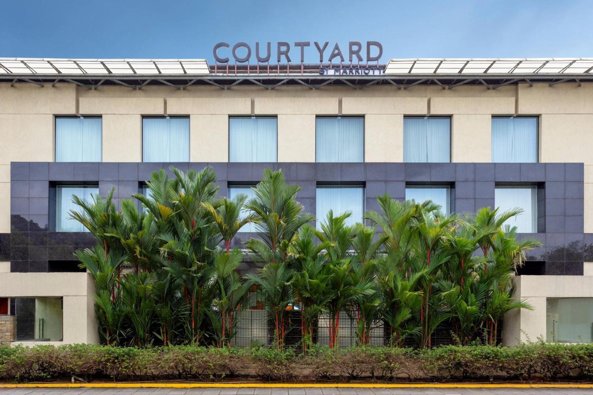 Courtyard By Marriott Kochi Airport Hotel Nedumbassery Exterior foto Courtyard by Marriott, Bangalore